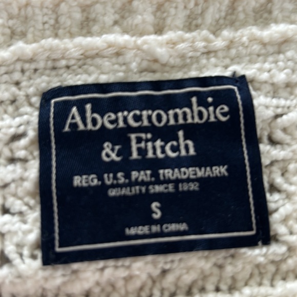 Abercrombie dolman slouchy sweater - Picture 2 of 5